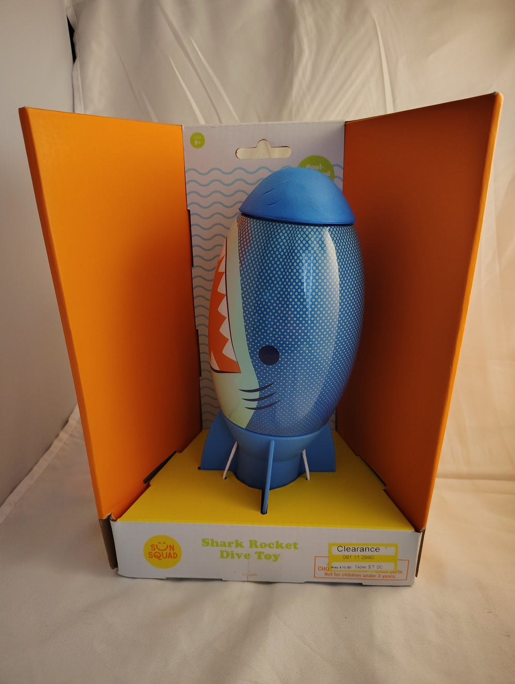 Shark diving toy